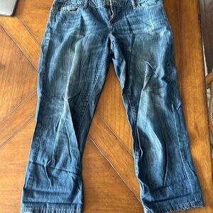 Classic Blue Women's Capri Jeans